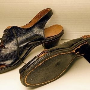 Antique Original Deadstock Women's slingback pump Real Blacksnake skin